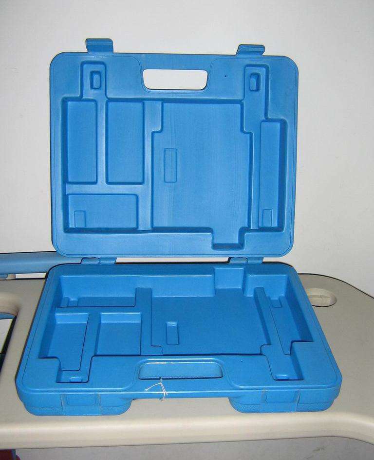塑料工具箱